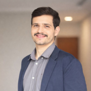 Dr. Matheus Nehrer
